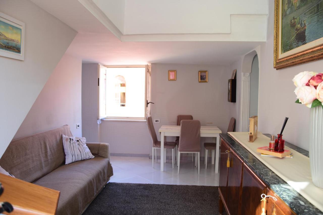 Scugnizzella Holiday House Apartment Naples Exterior photo