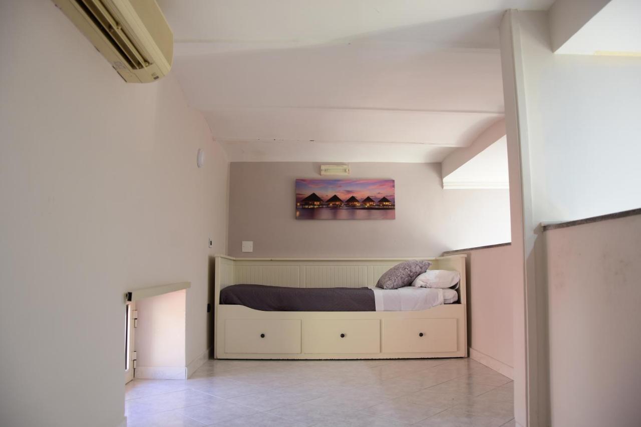 Scugnizzella Holiday House Apartment Naples Exterior photo